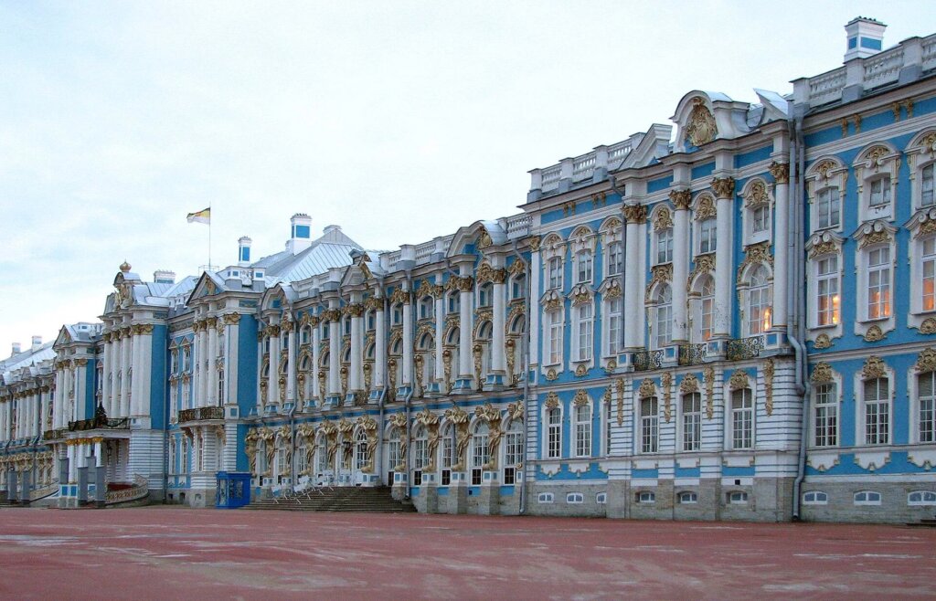 Екатерининский дворец в Царском Селе, елизаветинское барокко